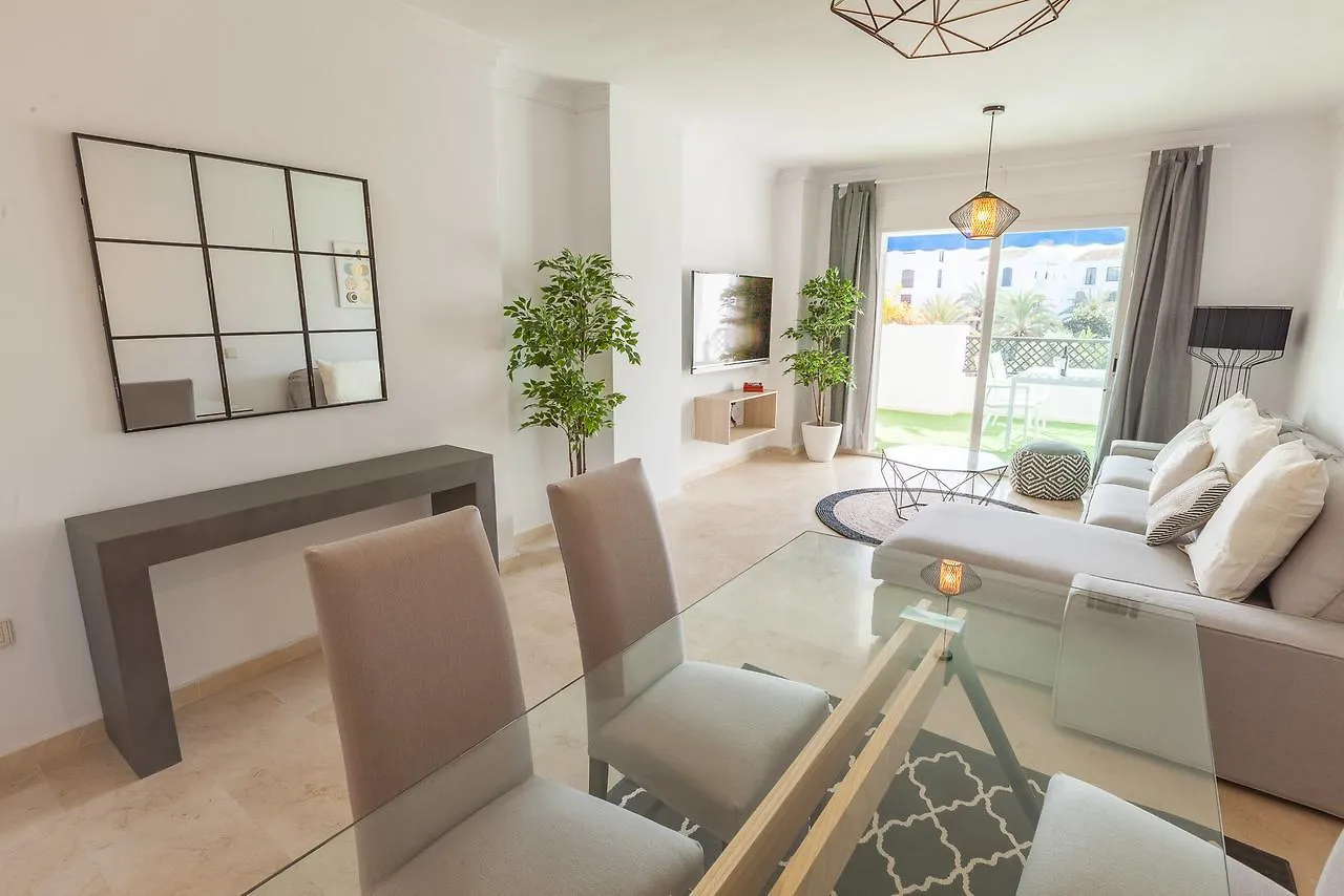 Vacation Marbella I Central Puerto Banus Apt, 24-7 Security, A Minute From The Marina, The Sea And Luxury Shopping 0*,  Ισπανία