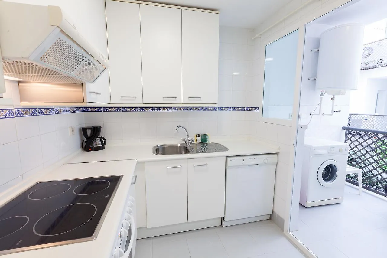 Vacation Marbella: Central Puerto Banus Apartment with Marina Access